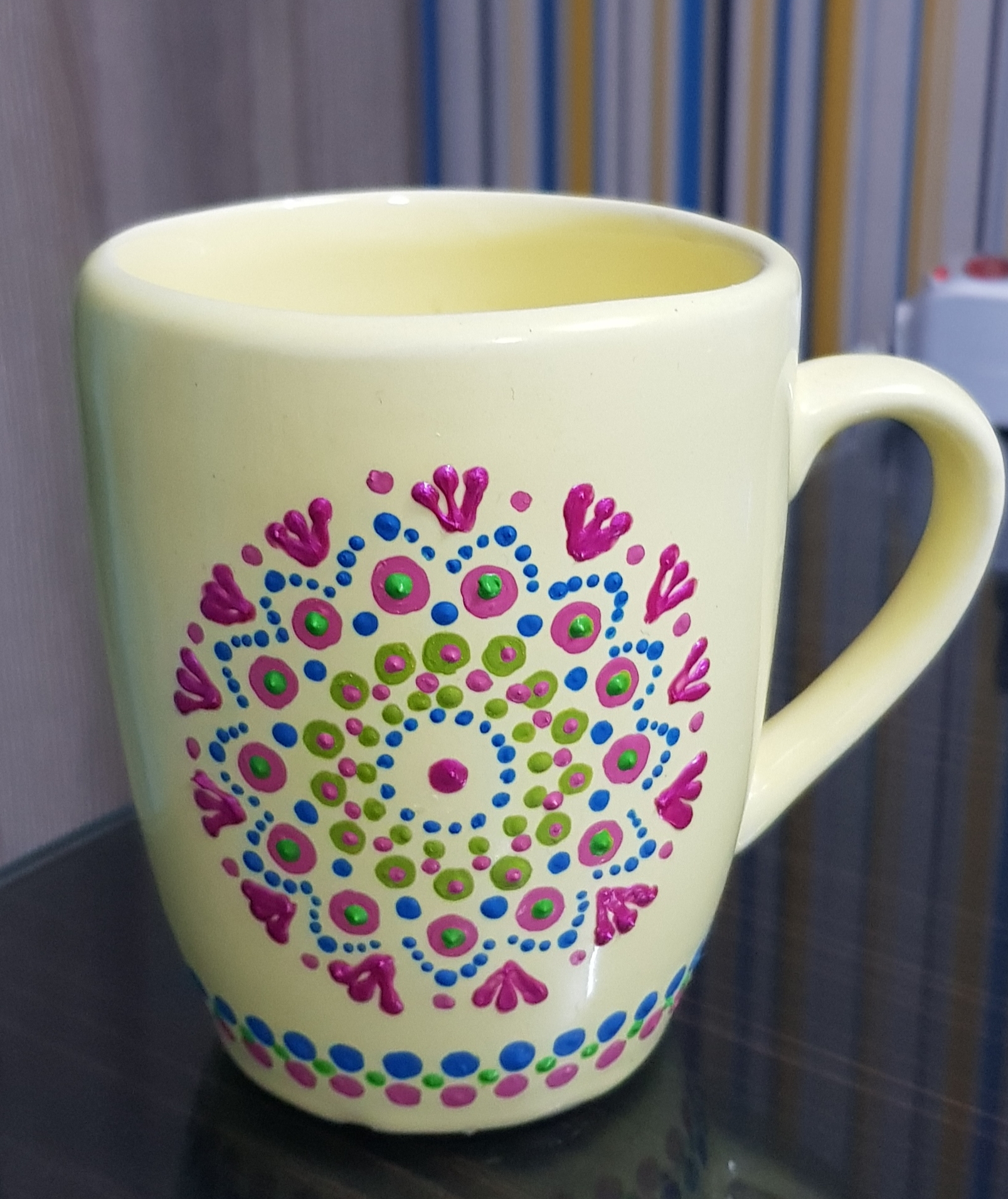 لیوان نقطه کوبی
